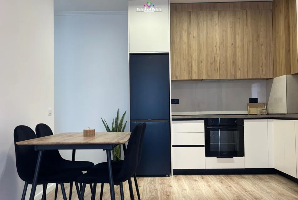 Tirane, jepet me qera apartament 1+1 Kati 3, 78 m² 670 € (Rruga Dritan Hoxha)