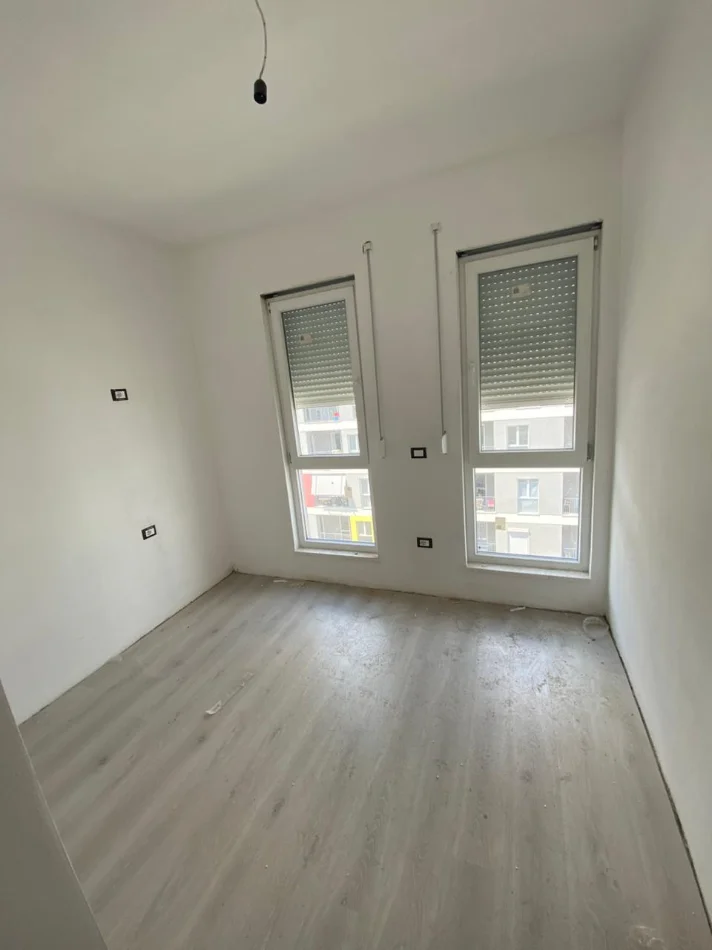 Tirane, shitet apartament 2+1+Aneks+Ballkon Kati 6, 86 m² 112.000 € (Univers City)