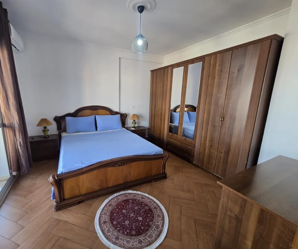 Tirane, jepet me qera apartament 2+1 , 111 m² 650 € 