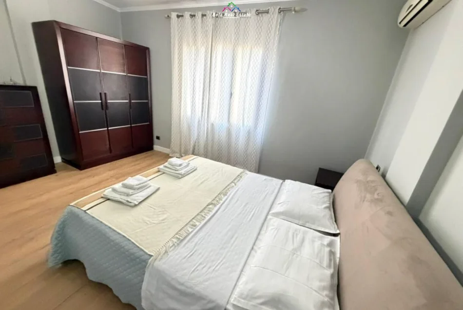 Tirane, jepet me qera apartament 1+1 Kati 2, 60 m² 730 € (sheshi willson)