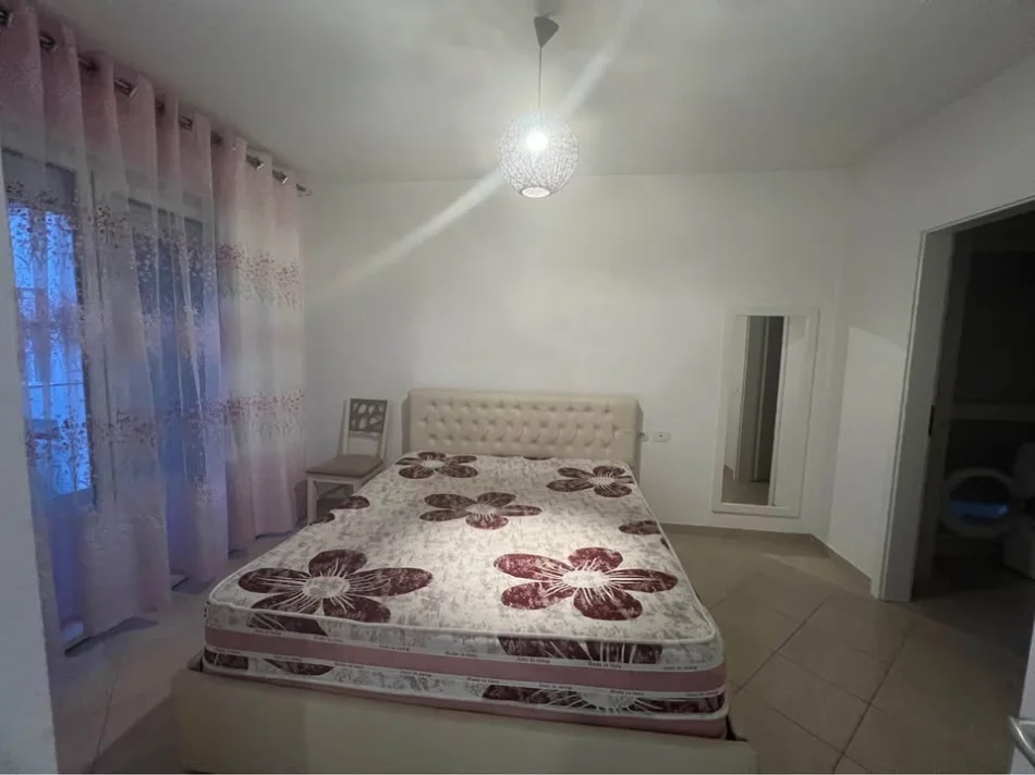 Tirane, jepet me qera apartament 2+1 Kati 2, 75 m² 570 € (rruga siri kodra)