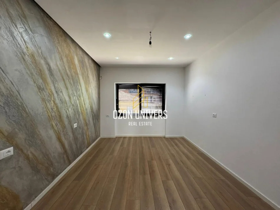 Tirane, jepet me qera apartament 2+1 Kati 3, 80 m², 93,000 lekë/muaj (Bllok)