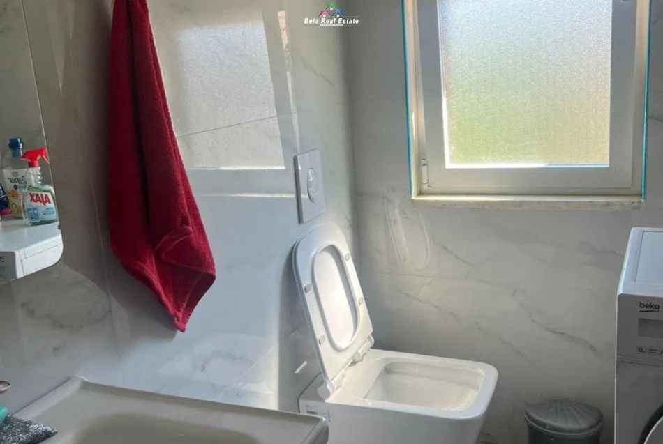 Tirane, jepet me qera apartament 1+1 Kati 3, 70 m² 475 € (Oxhaku)