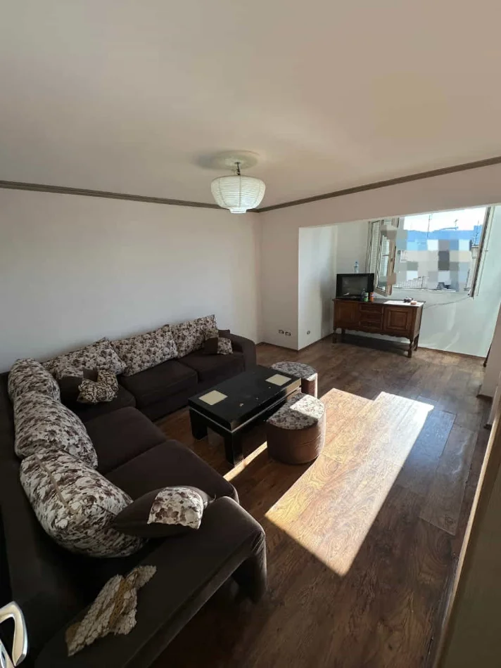Tirane, shes apartament 2+1 Kati 5, 65 m² 104.000 € (Rruga Hamdi Cullhaj)