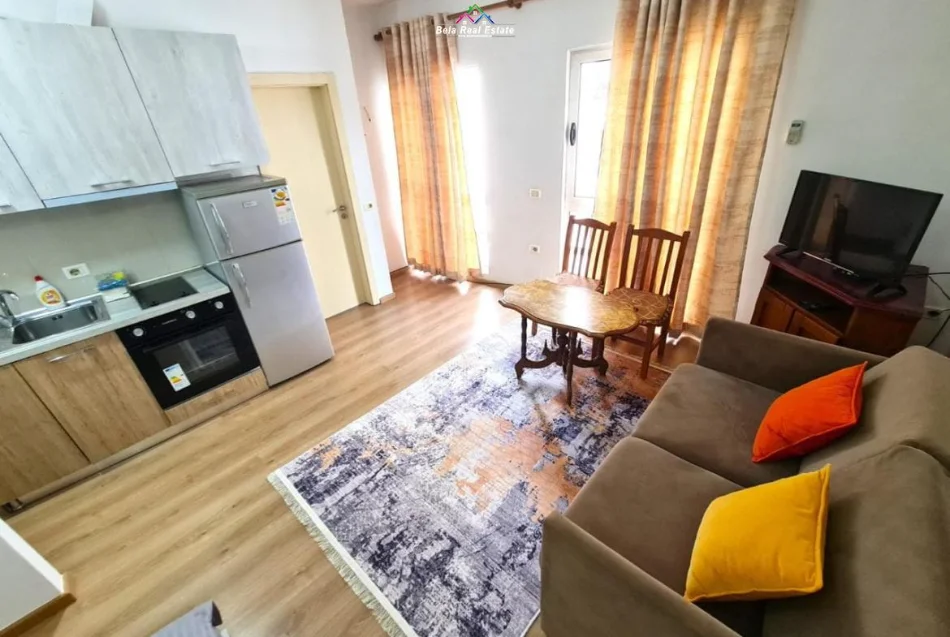 Tirane, jepet me qera garsonier Kati 6, 40 m² 430 € (Rruga e dibres)