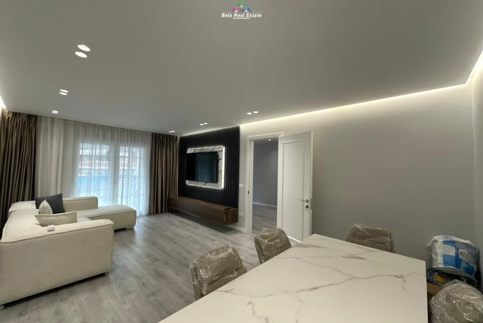 Tirane, jepet me qera Vile 5+1+Aneks Kati 3, 420 m² 3.500 € (Rruga e Elbasanit)