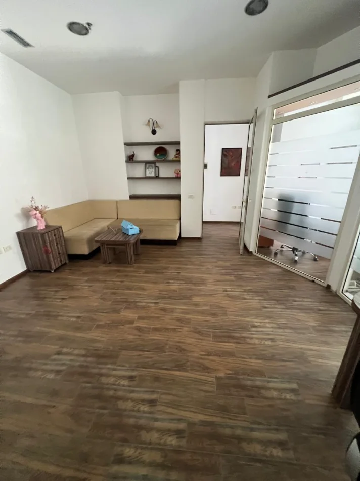 Durres, shitet zyre Kati 1, 60 m² 80.000 € (GJYKATA)