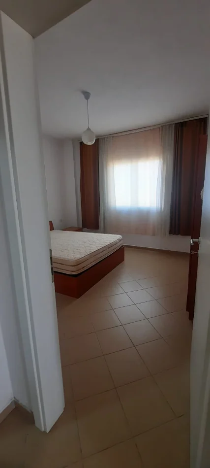 Tirane, jepet me qera apartament 2+1+Ballkon Kati 10, 70 m² 480 € (Don Bosko)