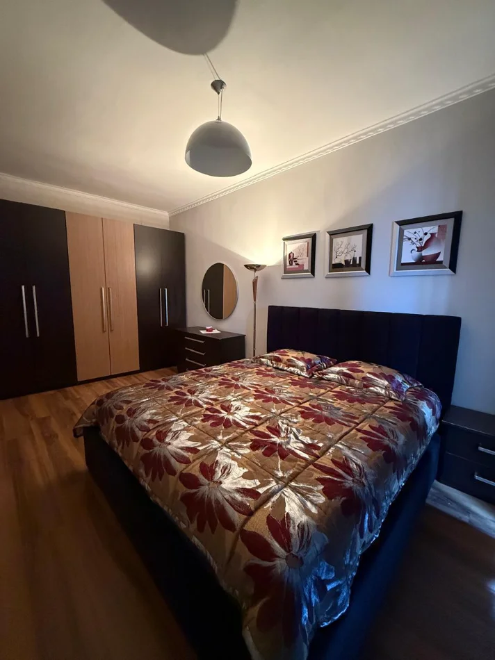Tirane, jepet me qera apartament 2+1+Ballkon , 75 m² 650 € (Don Bosko (fillimi i rrugës))