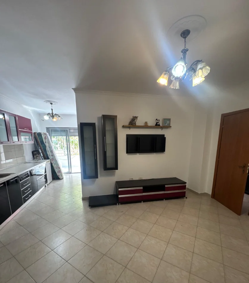 Tirane, shitet apartament 2+1 , 93 m² 145.000 € 