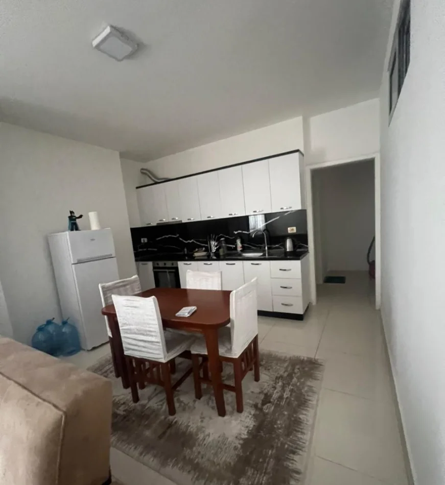 Tirane, shitet apartament 2+1 , 81 m² 110.000 € 