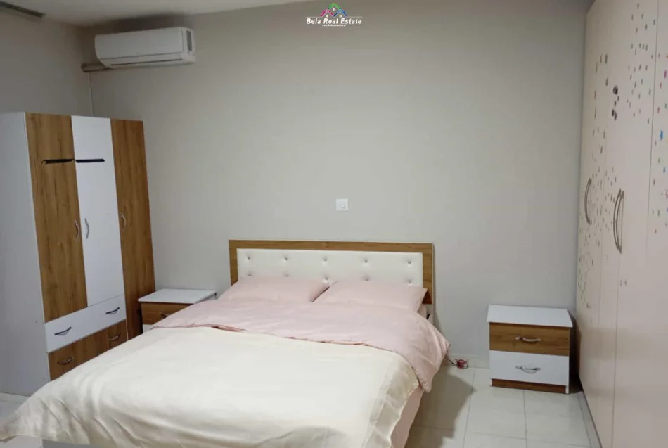 Tirane, jepet me qera apartament 2+1 Kati 2, 100 m² 730 € (komuna e parisit)