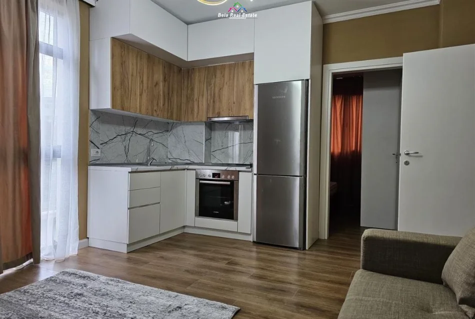 Tirane, jepet me qera apartament 2+1 Kati 3, 90 m² 570 € (Rruga e dibres)