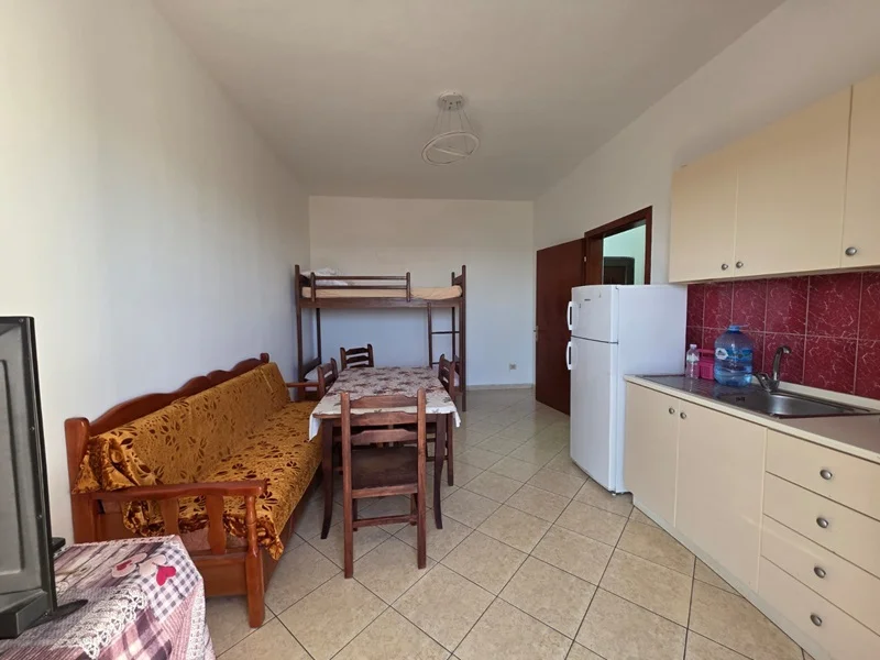 Shitet Apartament me pamje deti në Shëngjin