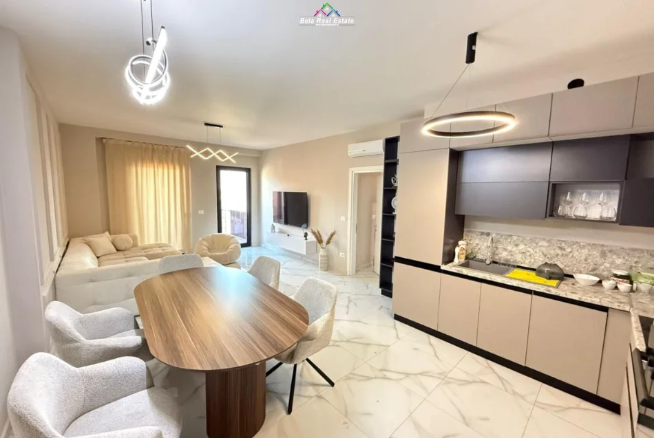 Tirane, jepet me qera apartament 3+1+Ballkon Kati 15, 130 m² 1.500 € (garden buildig)