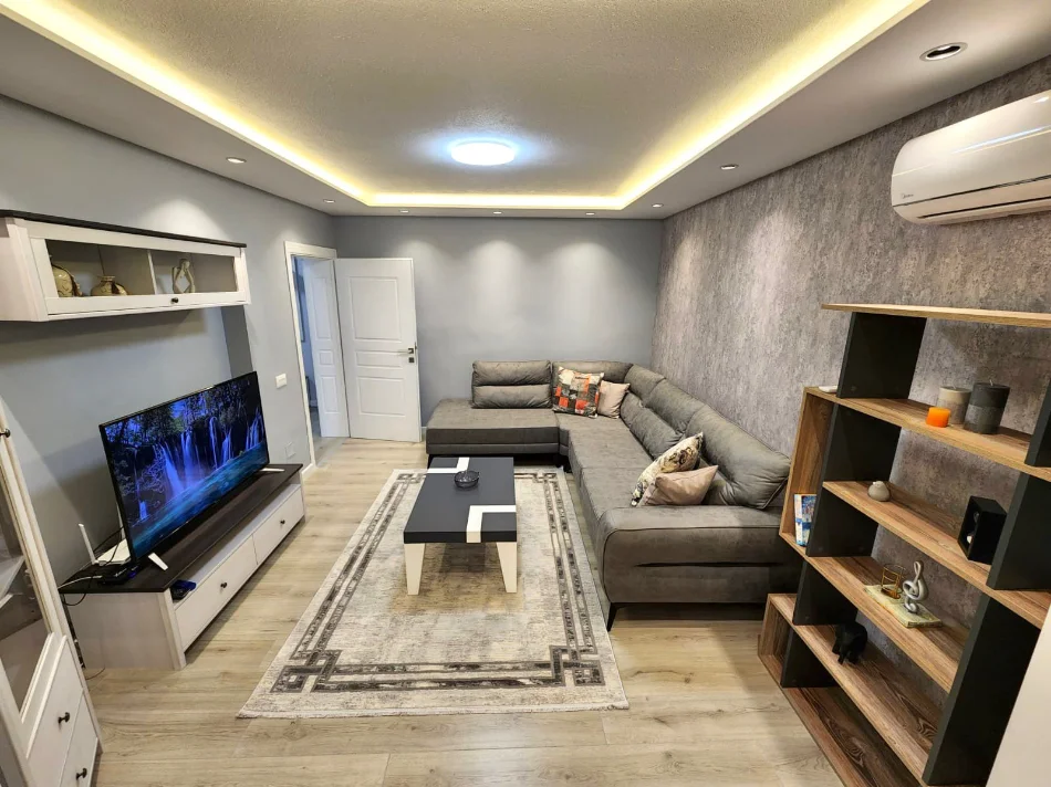 Me Qera: 2+1 🔑 Modern & I Ri 📍 BLLOK/GARDA - Super Investim (Kati 4 Jo I Fundit) - 950€/Muaj