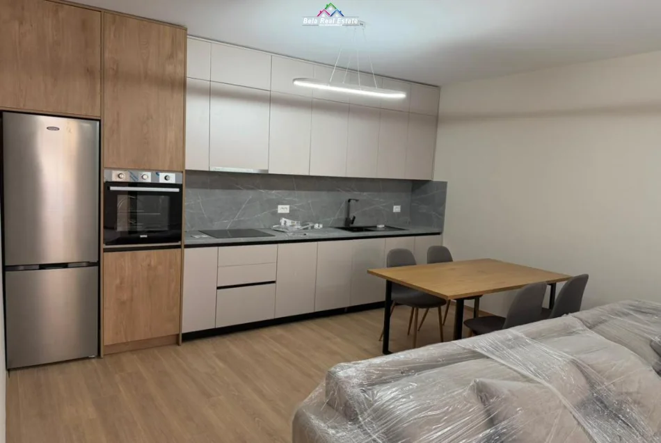 Tirane, jepet me qera apartament 1+1 Kati 2, 105 m² 780 € (Rruga Shyqyri Brari)