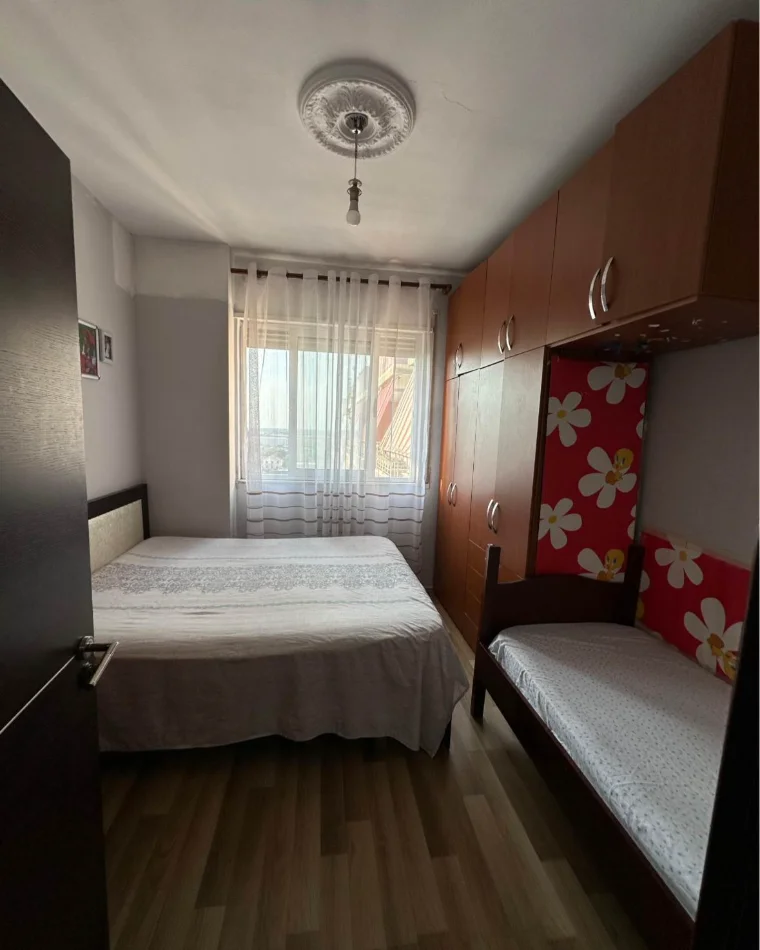 Tirane, shitet apartament 1+1 , 71 m² 82.426 € (Kamëz)