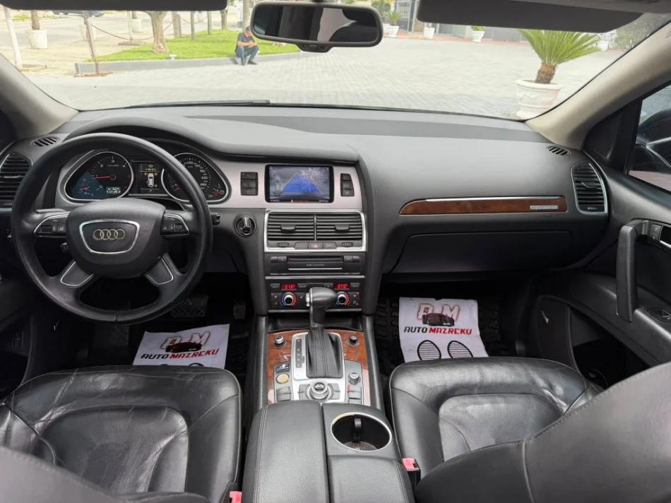 Fier, shes makine AUDI Q7-3.0 DIESEL TDI-PANORAMA-7 VENDSHE-FULL OPTIONS-NDERROHET Nafte, e zeze automatik Klima 285.000 km 9.300 €