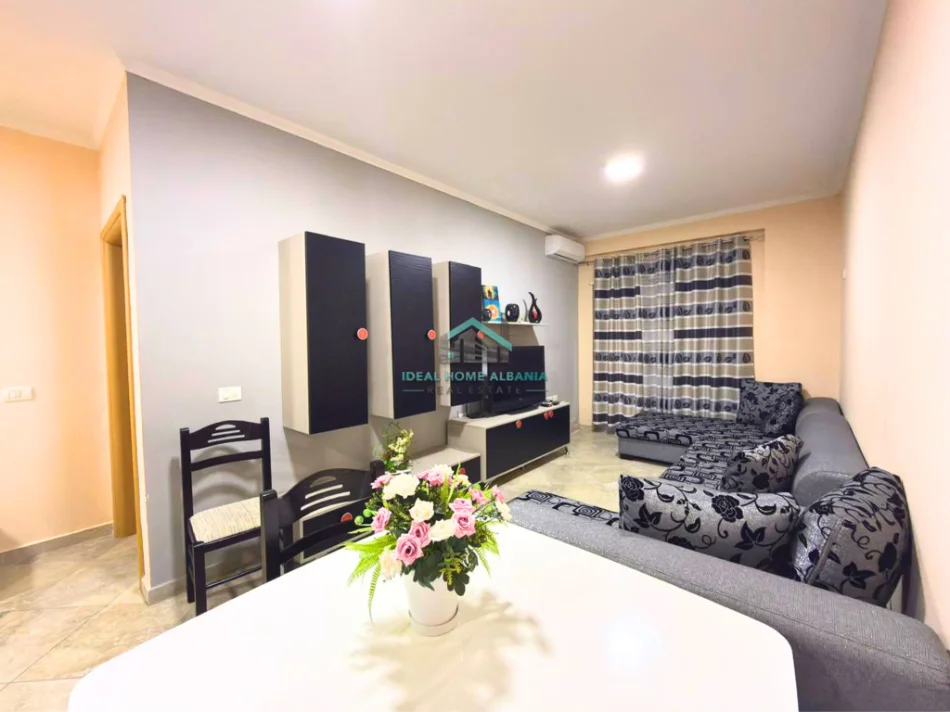 Vlore, shitet apartament 1+1+Ballkon Kati 6, 68 m² 162.000 € (Lungomare, vlore)