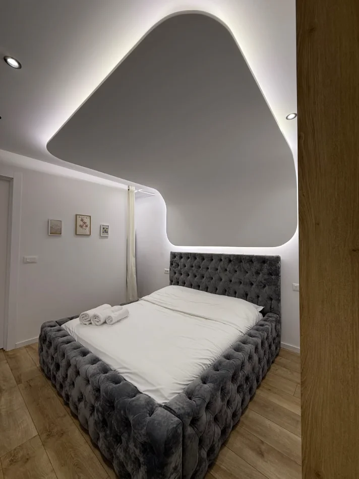 Tirane, jepet me qera garsonier Kati 1, 40 m² 550 € (Rruga e Kavajes)