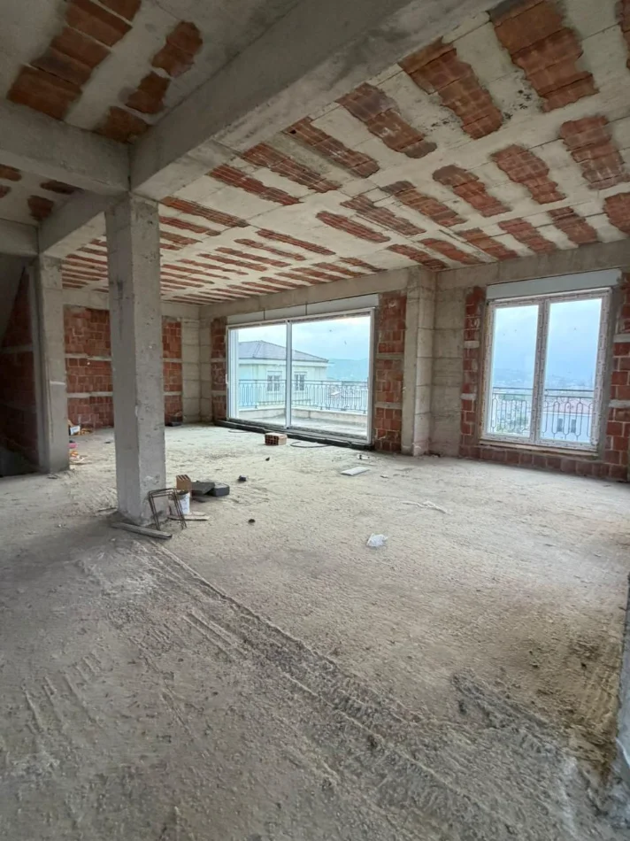 Tirane, shitet apartament Vile 3 Katshe , 1.295 m² 1.650.000 € (TEG)
