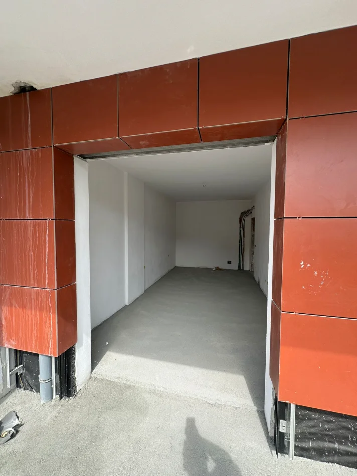 Tirane, shitet 1+1 , 81 m² 97.560 € (Paskuqan)