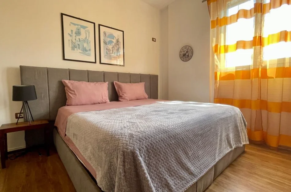 Tirane, jepet me qera apartament 1+1+Ballkon , 75 m² 650 € 