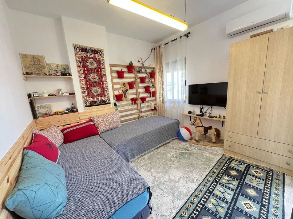 Durres, shes garsonier 1+1 Kati 4, 35 m² 60.000 € (Shkembi i Kavajes)