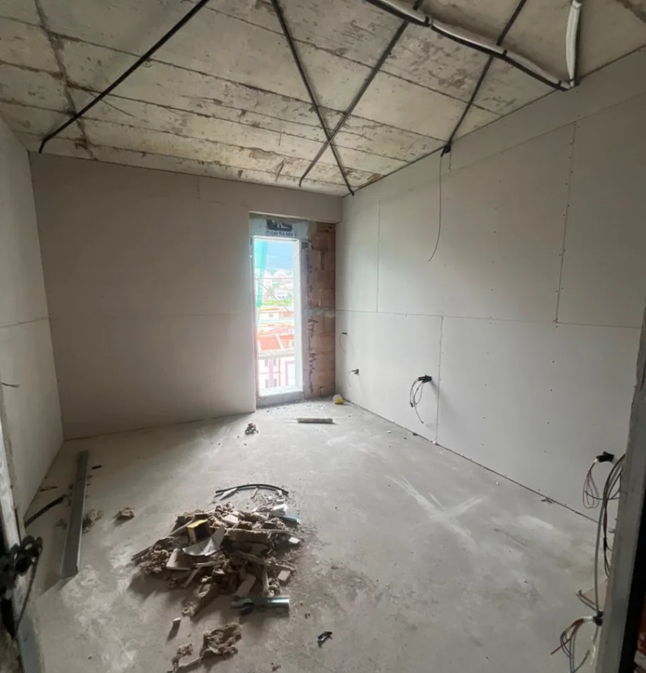 Tirane, shitet apartament 2+1 , 109 m² 172.800 € 
