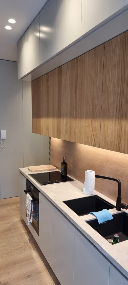 Tirane, jepet me qera apartament 1+1 , 70 m² 900 € (KODRA E DIELLIT)