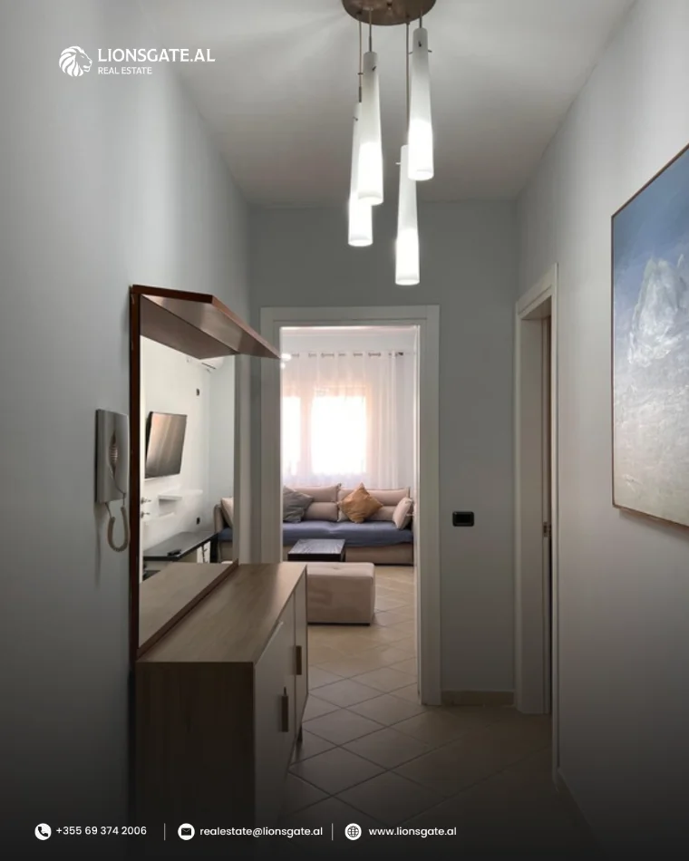 Tirane, jepet me qera apartament 2+1 , 110 m² 