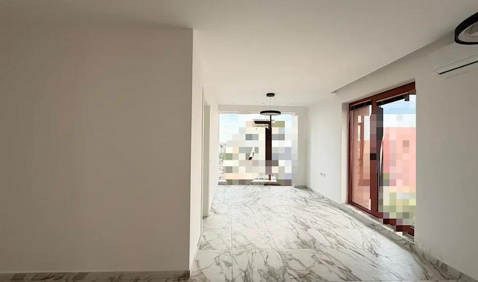 Tirane, jepet me qera ambjent biznesi , 70 m² 1.200 €