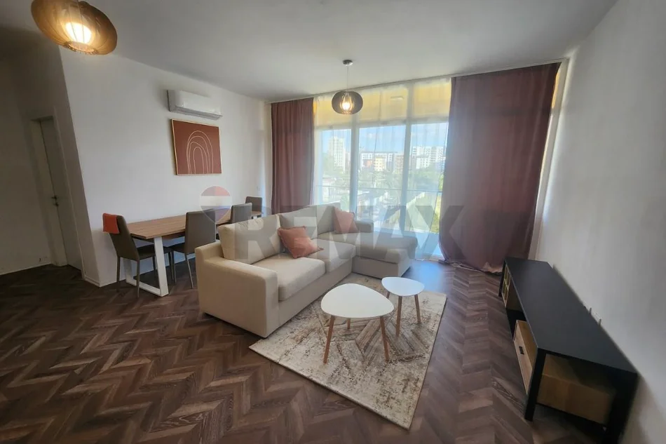 Tirane, jepet me qera apartament 2+1 Kati 3, 87 m² 674 € (Rruga Dine Hoxha Bulevardi i Ri, Tiranë)