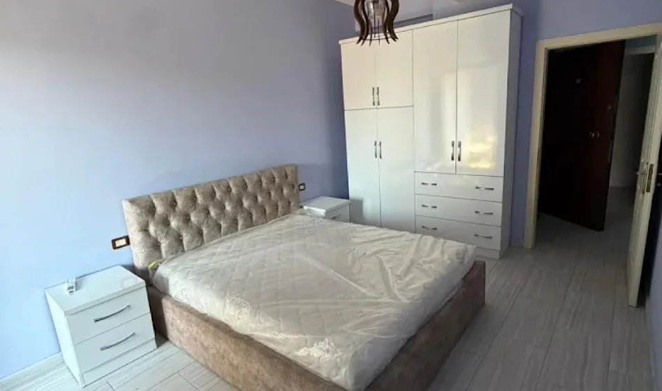 Tirane, jepet me qera apartament 1+1+Ballkon Kati 5, 60 m² 500 € (Rruga Teodoro Keko)