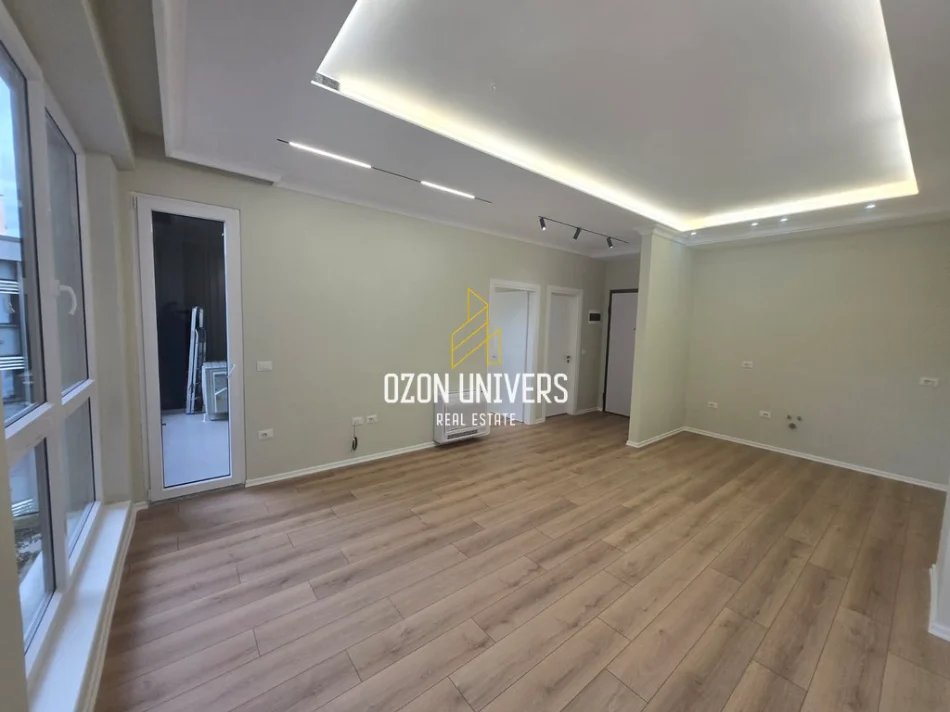 Tirane, jepet me qera apartament 1+1+Ballkon Kati 2, 67 m² 600 € (Komuna e Parisit)