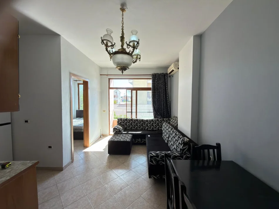 Shqiperi, shitet apartament 1+1+Ballkon Kati 3, 50 m² 93.000 € 