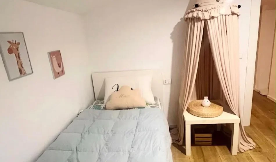 Tirane, jepet me qera apartament+verande | Penthouse 2+1 Kati 7, 180 m² 1.200 € (Bill Klinton)