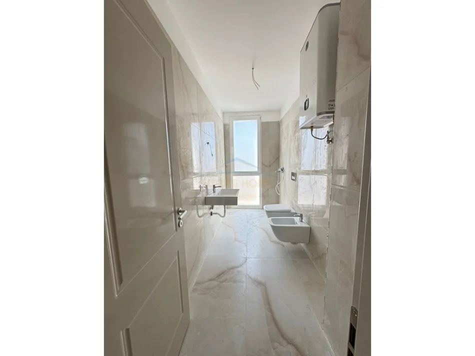 Tirane, jepet me qera apartament 1+1 Kati 4, 71 m² 400 € (Jordan Misja)