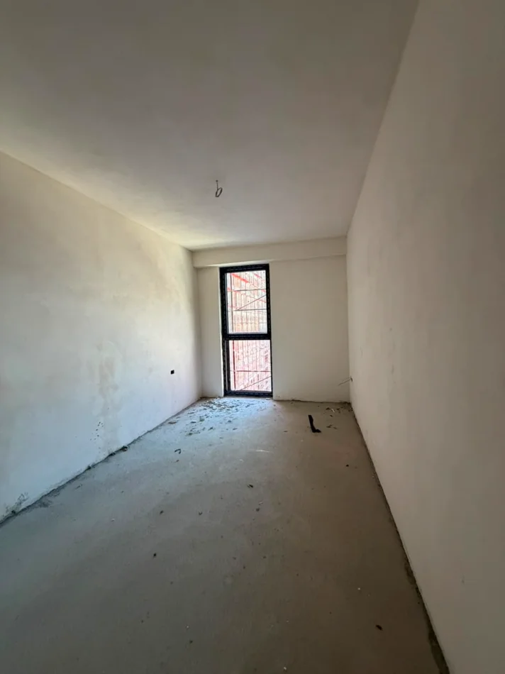 Tirane, shitet apartament 3+1 , 165 m² 273.200 € (ish parku)