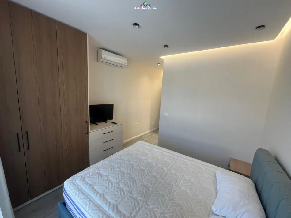 Tirane, jepet me qera apartament 2+1 Kati 2, 100 m² 750 € (Kompleksi Erli, Porcelan)