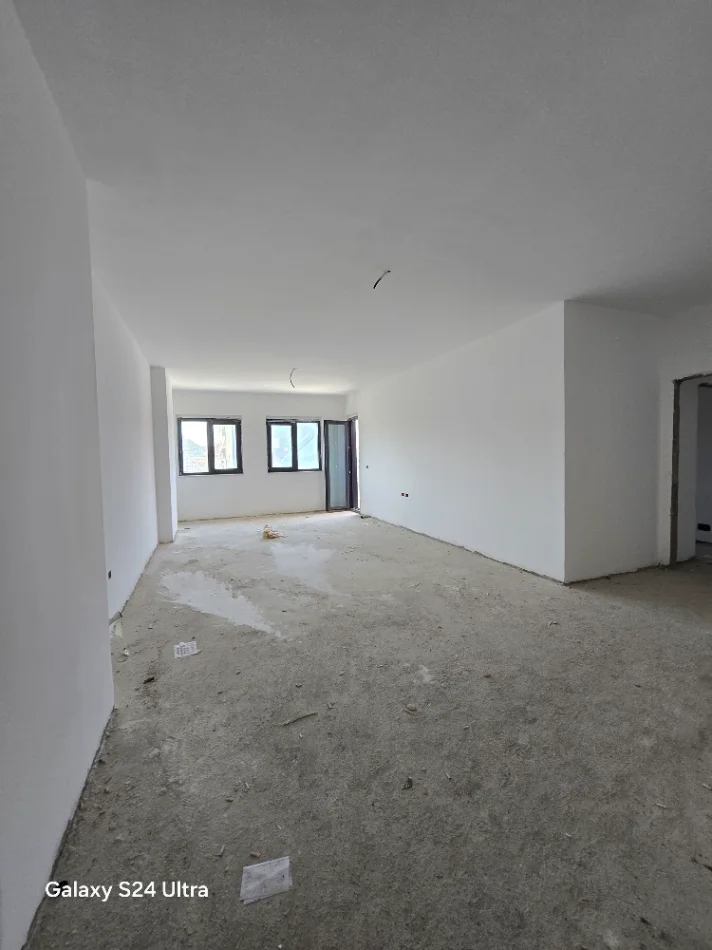 Tirane, shitet apartament 3+1 , 151 m² 350.000 € (Bulevardi Gjergj Fishta)