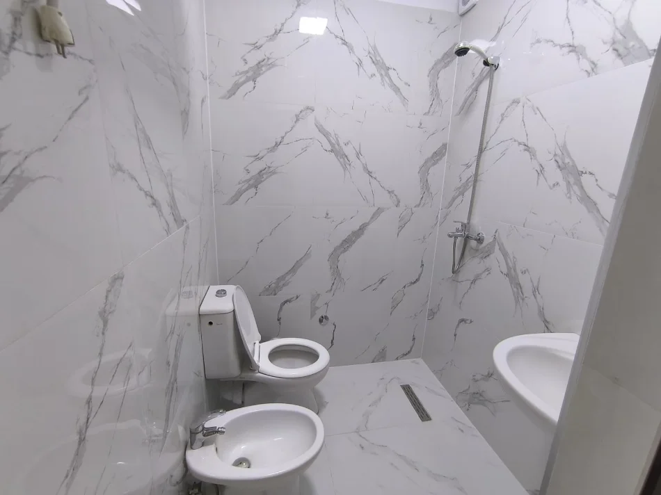 Tirane, shitet apartament 1+1 , 35 m² 70.000 € (RESTORANT FRESKU)