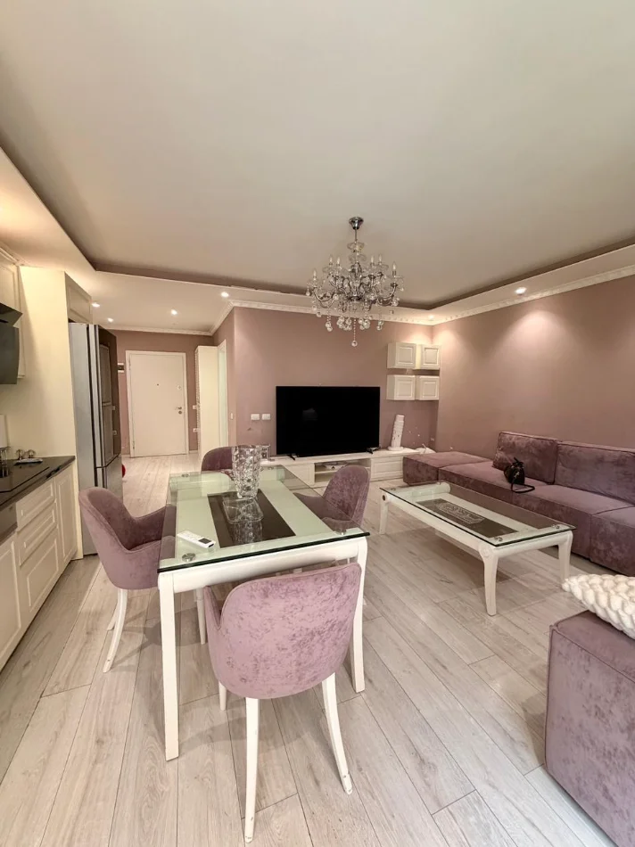 Tirane, shitet apartament 3+1 , 120 m² 320.000 € 