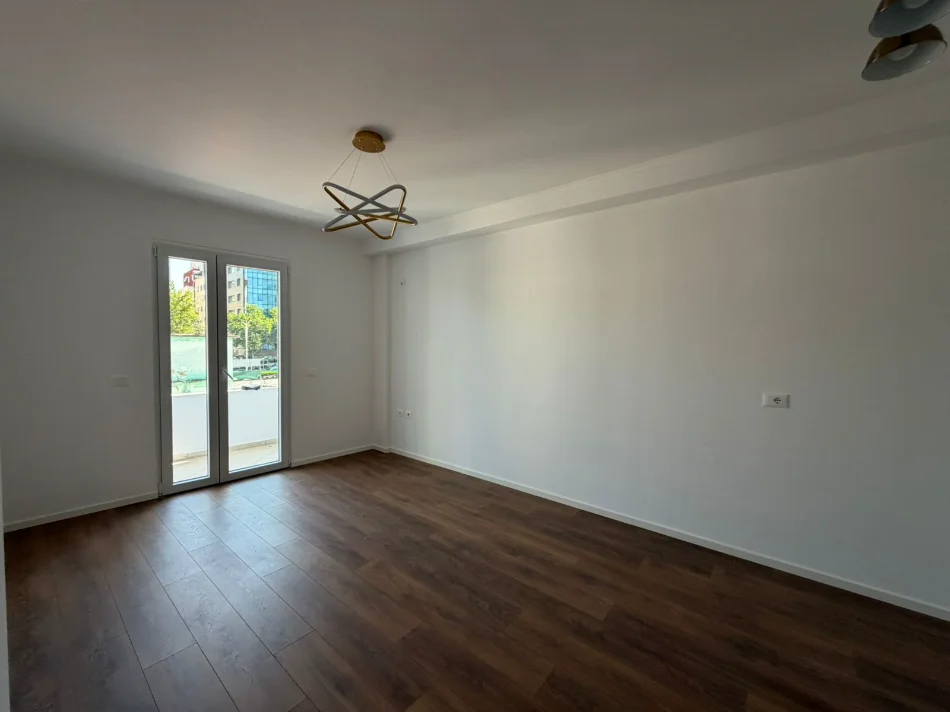 Tirane, shitet apartament 1+1+Ballkon Kati 3, 58 m² 128.000 € (Rruga Dritan Hoxha)