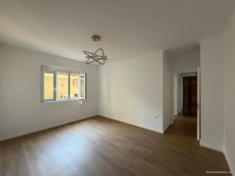 Tirane, shitet apartament 1+1 Kati 3, 47 m² 108.000 € (Dritan Hoxha)