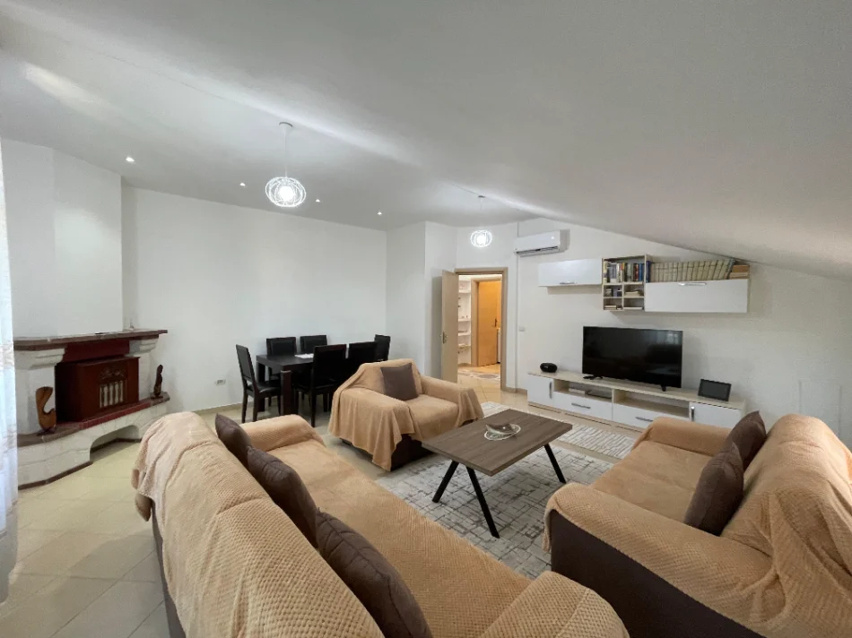 Tirane, shitet apartament 2+1+Ballkon Kati 6, 136 m² 180.000 € (Lanabregas)