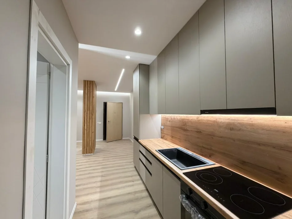 Vlore - Lungomare, shitet garsonier Studio Kati 4, 43 m² 90.000 € (Rruga Dhimitër Konomi, Vlore)