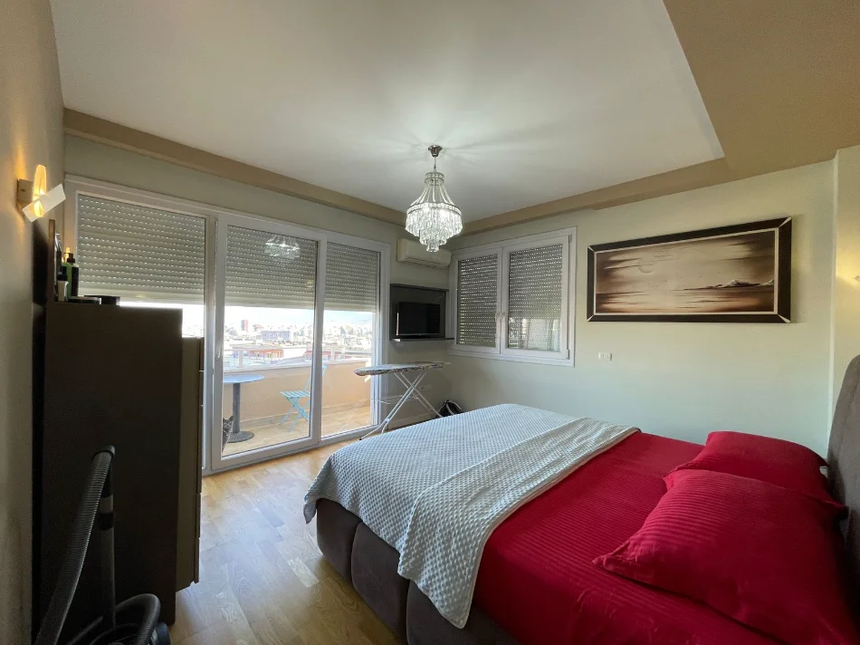 shitet apartament , 180 m² 360.000 € (Kopshti Botanik)