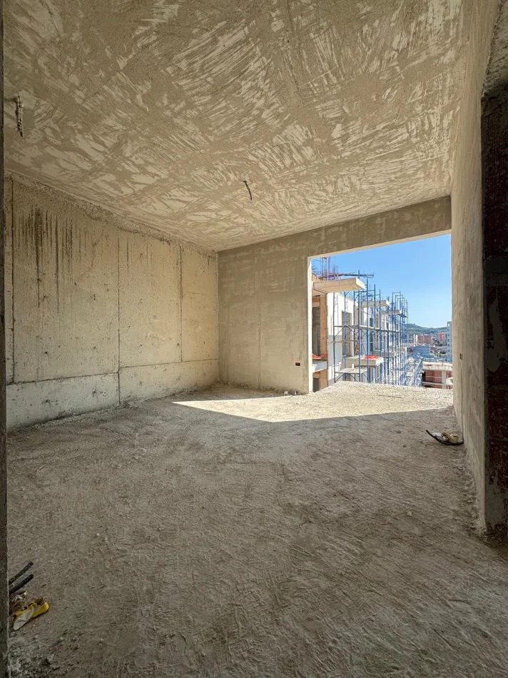 Tirane, shitet apartament 1+1 , 67 m² 103.323 € 